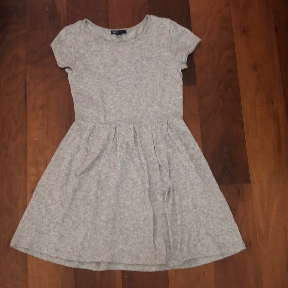 Girls gray dress